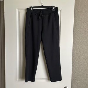 Lululemon Warm Down Jogger, size 10
